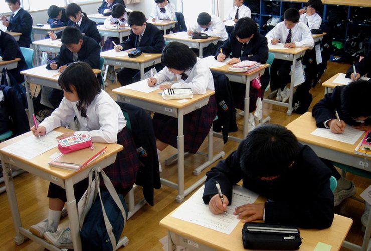 Kelas 12 Umur Berapa: Penjelasan Lengkap Tentang Usia, Jenjang, dan Persiapan Masa Depan